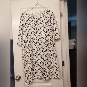 Winter Water Factory Black and White Floral A-Line Dress with Raglan Sleeves